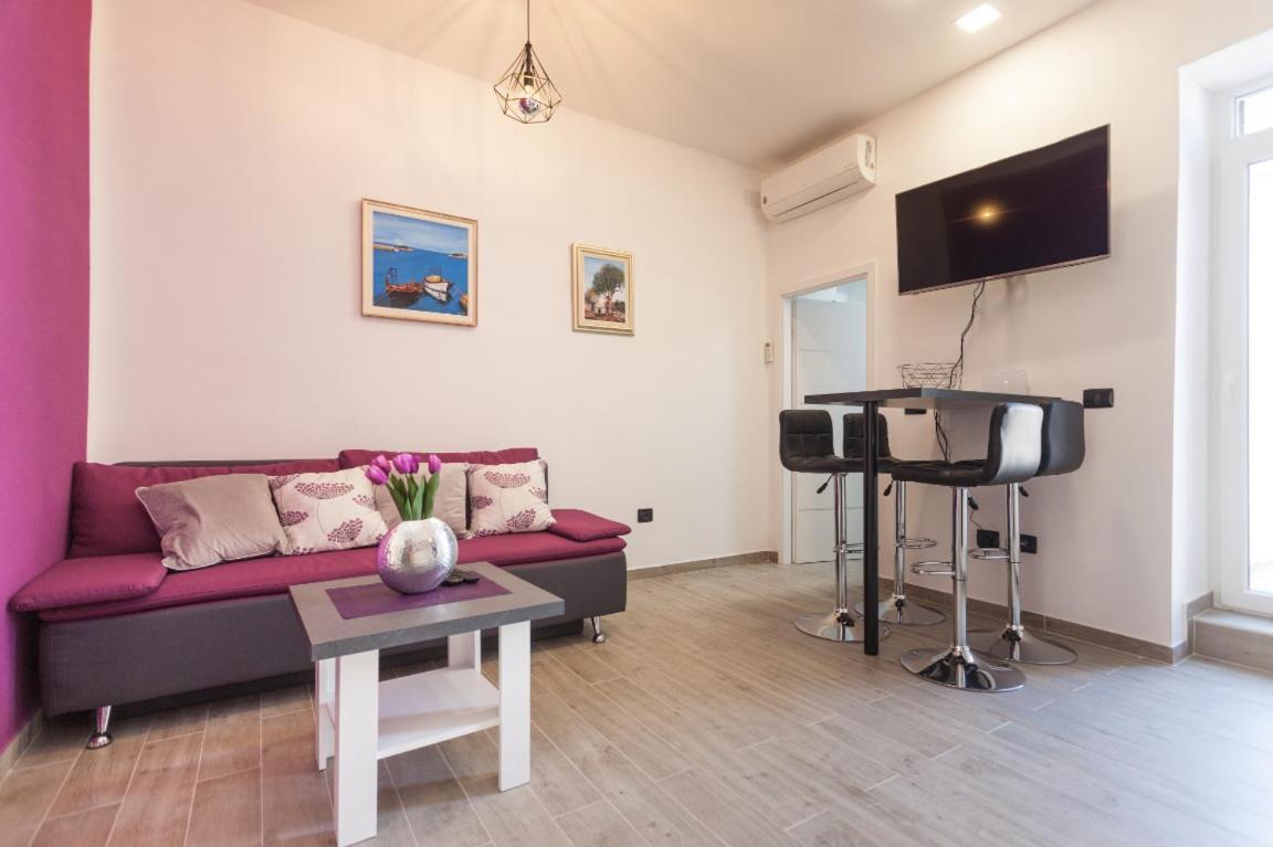 Apartment Toni Pula Buitenkant foto