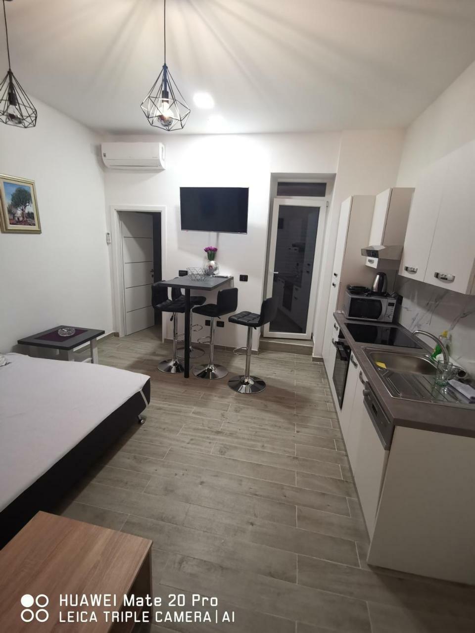 Apartment Toni Pula Buitenkant foto